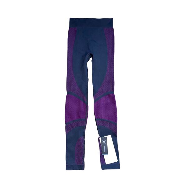 Lululemon About That Base Tight Women's Size 4 Hugged NWT - Picture 1 of 5